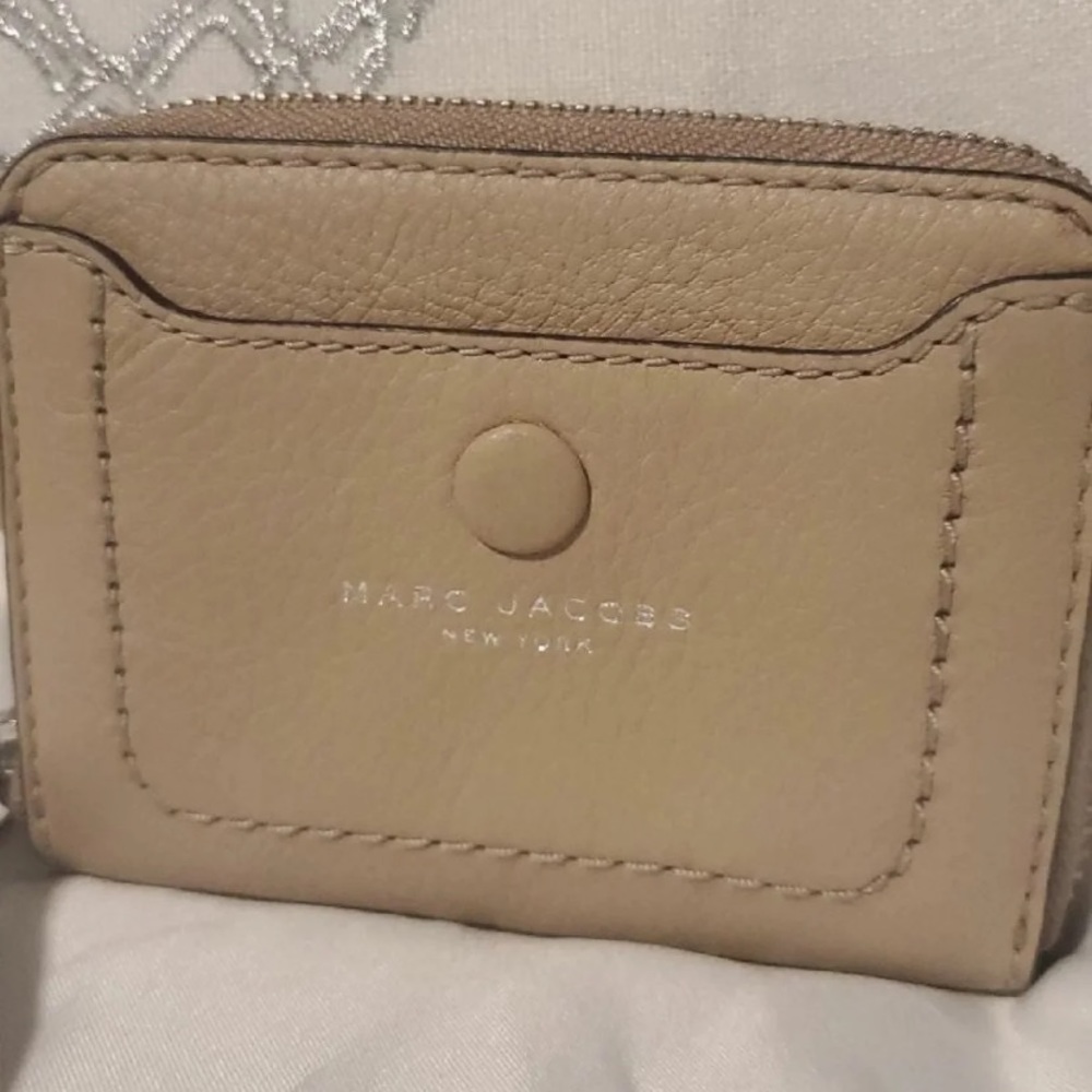 Marc Jacobs Wallet!
